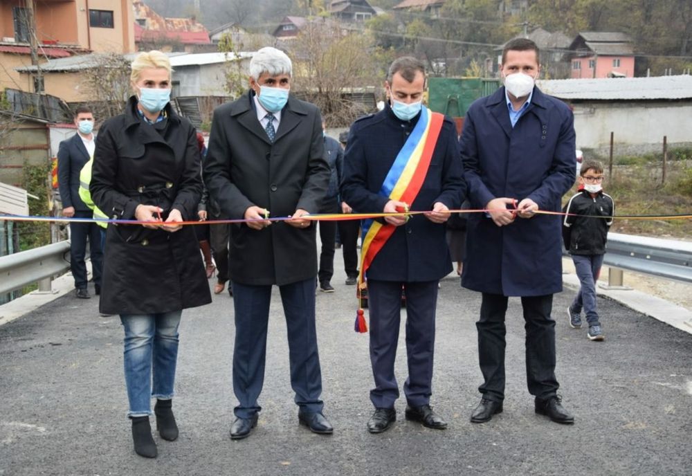Un nou pod inaugurat în Dâmbovița