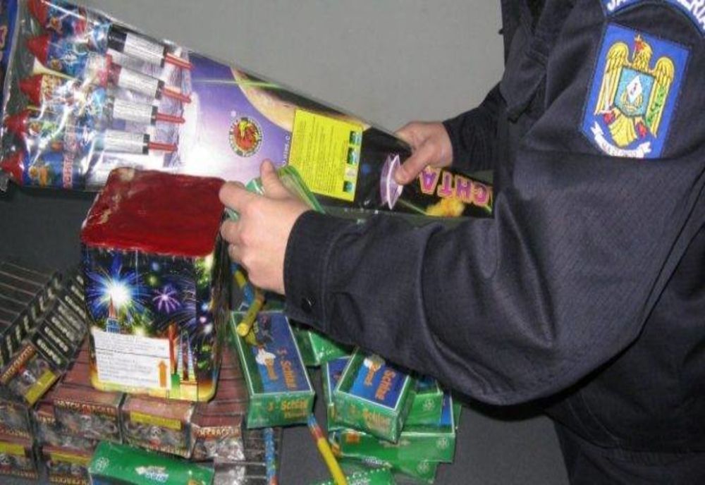 Dâmbovița. Percheziție domiciliară la o persoană suspectată de vânzarea de articole pirotehnice 
