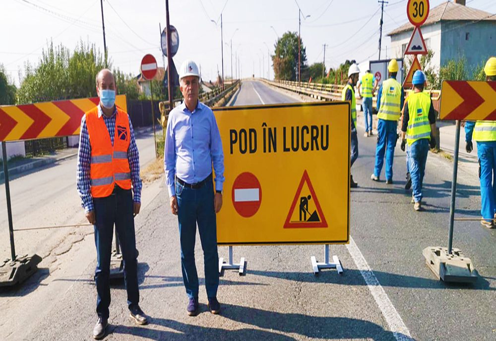 Circulație oprită pe DN 61, la Găești , din cauza unor lucrări de reabilitare a podului peste calea ferată 