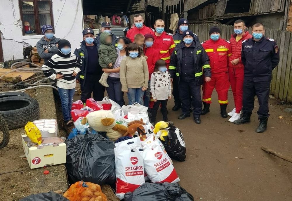 Acțiune umanitară a pompierilor din Dâmbovița, în ziua de Crăciun