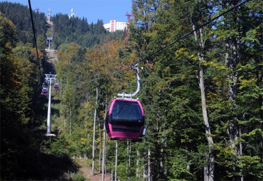 Telegondolă între Curtea Domnească de Mănăstirea Dealu cu bani europeni