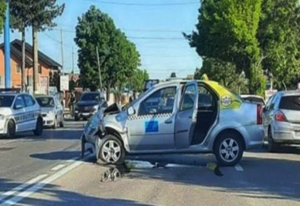 Târgoviște: Copil de 5 ani, rănit în urma unui accident cu trei autoturisme