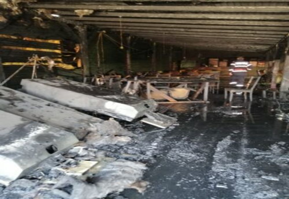 Dâmbovița: Incendiu violent la un restaurant din Potlogi