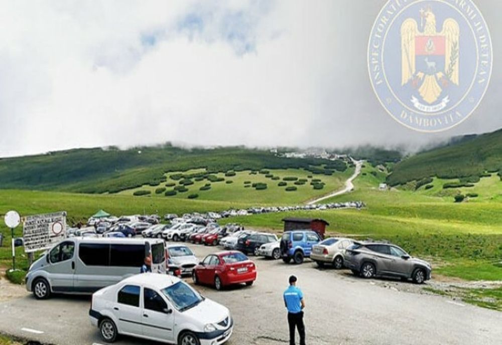 Dâmbovița. 16 sancțiuni aplicate de jandarmii care au patrulat, în weekend, pe traseele din Bucegi