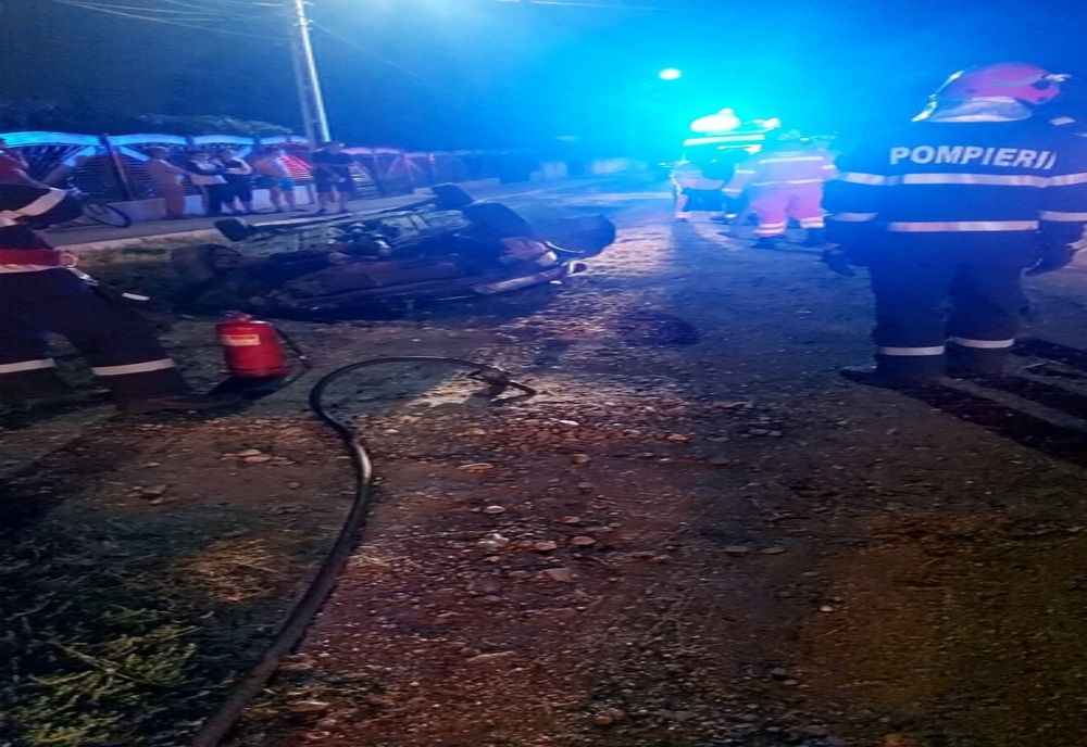 Accident pe DN 72 , în Dâmbovița. Un autoturism a ajuns în șanț