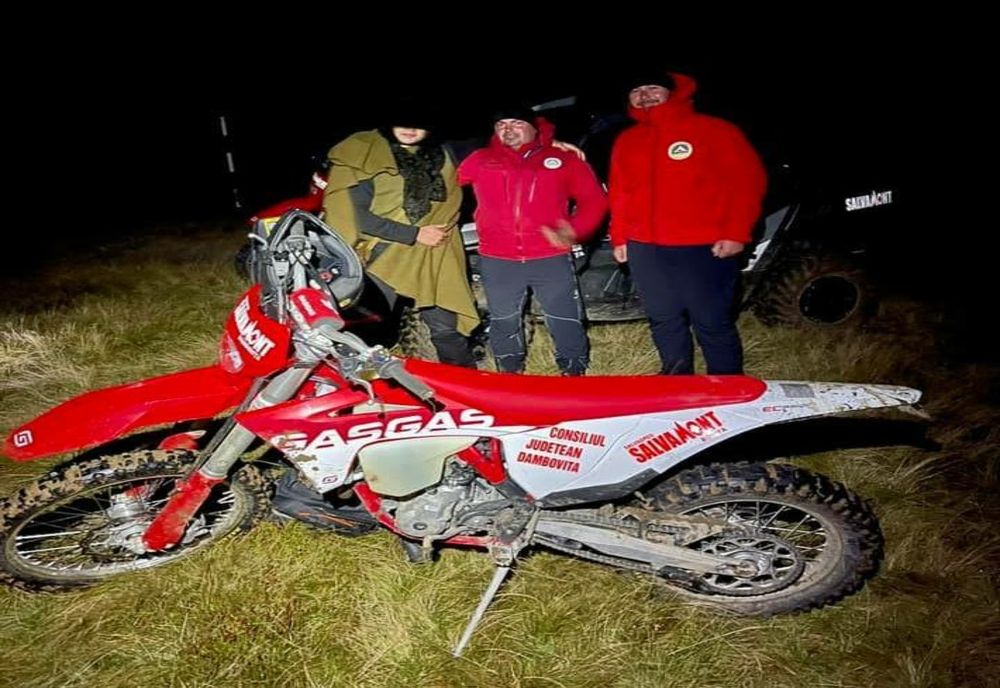 Dâmbovița. Turist salvat după ce i s-a făcut rău pe un traseu din Munții Bucegi