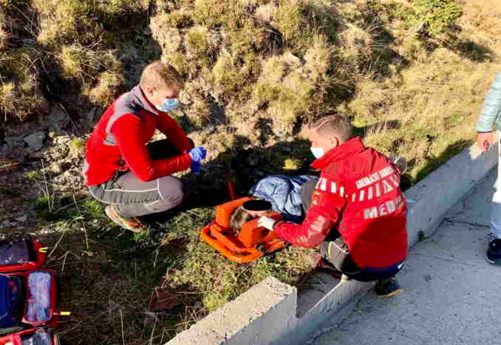 Salvamont Salvaspeo Dâmbovița! Intervenție la un accident rutier la Piatra Arsă!