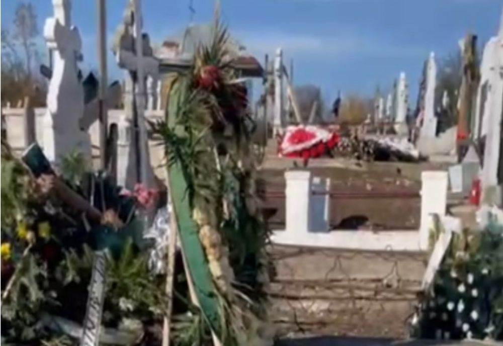Profanare de morminte la Corbii Mari. Primăria cere ajutor populației, pentru identificarea autorilor