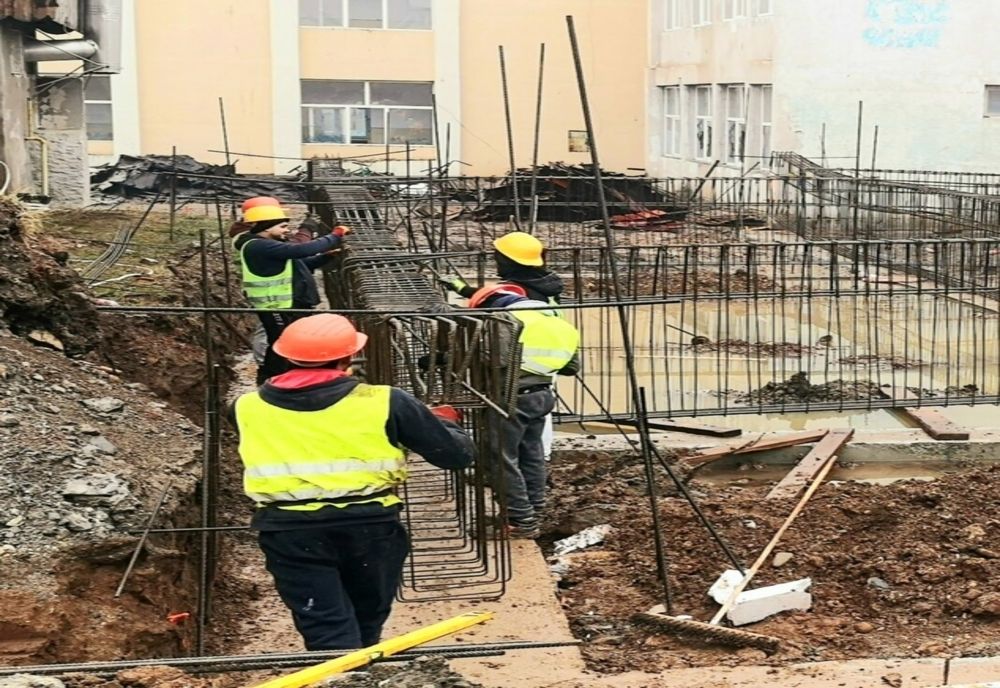 Lucrări de reabilitare la a treia școală din Târgoviște. Investiția se realizează din fonduri europene