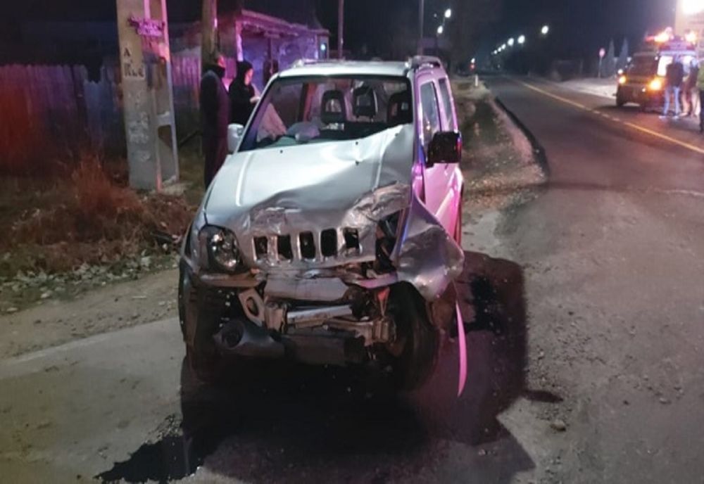 Dâmbovița: Ciocnire violentă între un autoturism și o autoutilitară! Șoferii celor două autovehicule au ajuns la spital