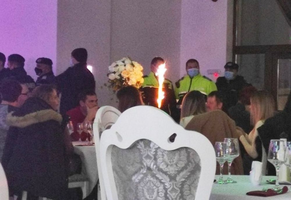 Petrecere privată, spartă de polițiști în Dâmbovița. Au fost aplicate sancţiuni de 35.000 lei