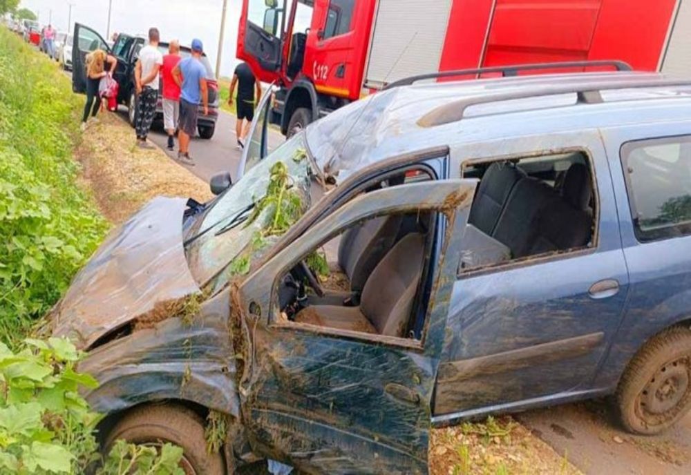 Dâmboviţa. Accident rutier pe DJ 711, la Băleni. Două persoane au fost rănite