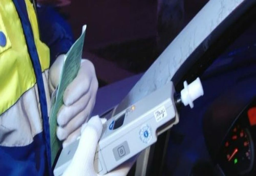 Dâmboviţa. Surprinşi la volan fără permis sau sub influenţa alcoolului
