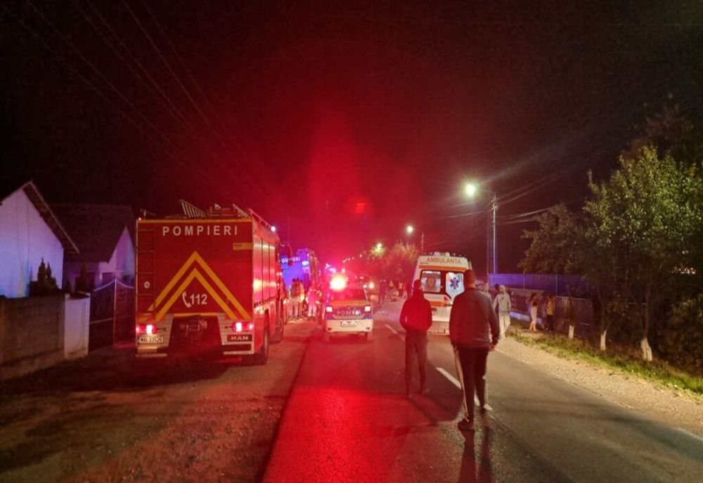 Dâmboviţa. Doi șoferi și un pasager, răniți în accidentul violent de pe DN72 A