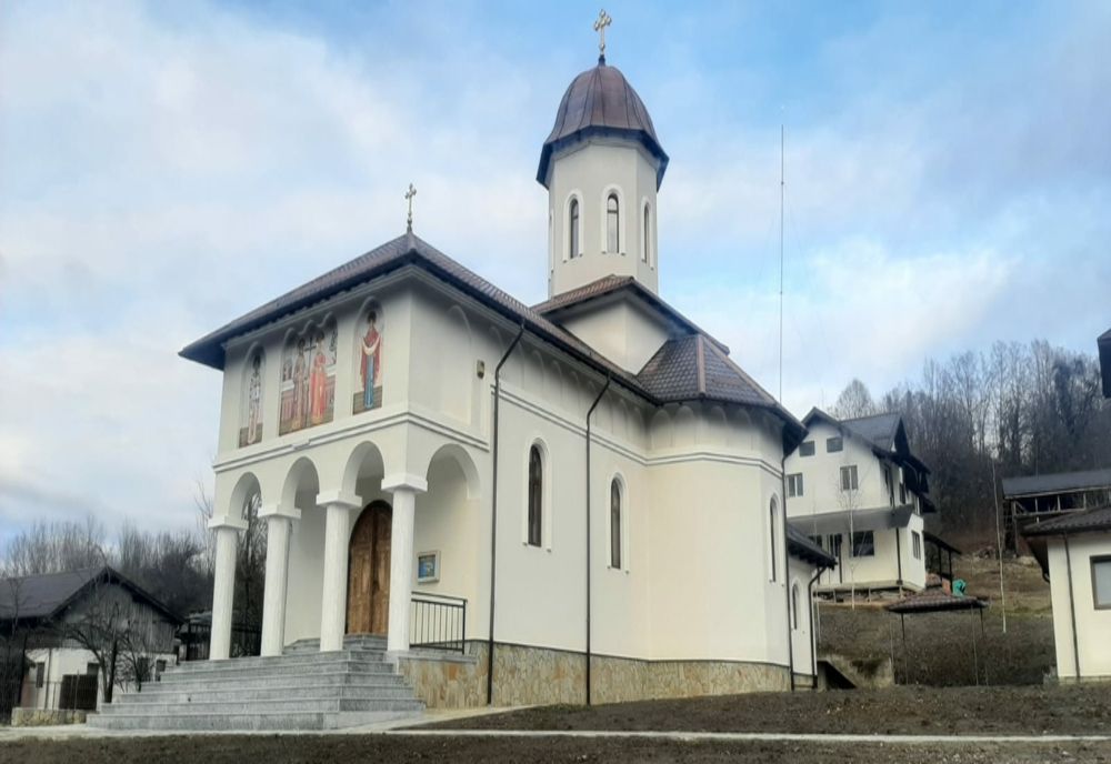 Astăzi va fi târnosită biserica Parohiei Berivoiești