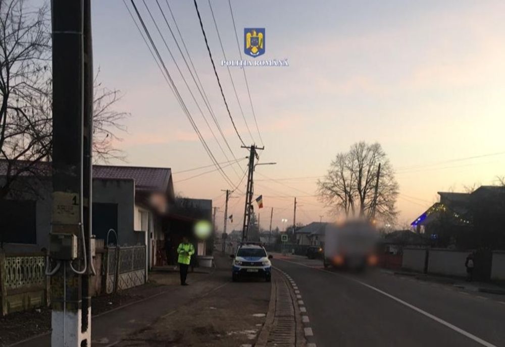Dâmboviţa. Pieton grav rănit după ce a fost izbit de o autoutilitară