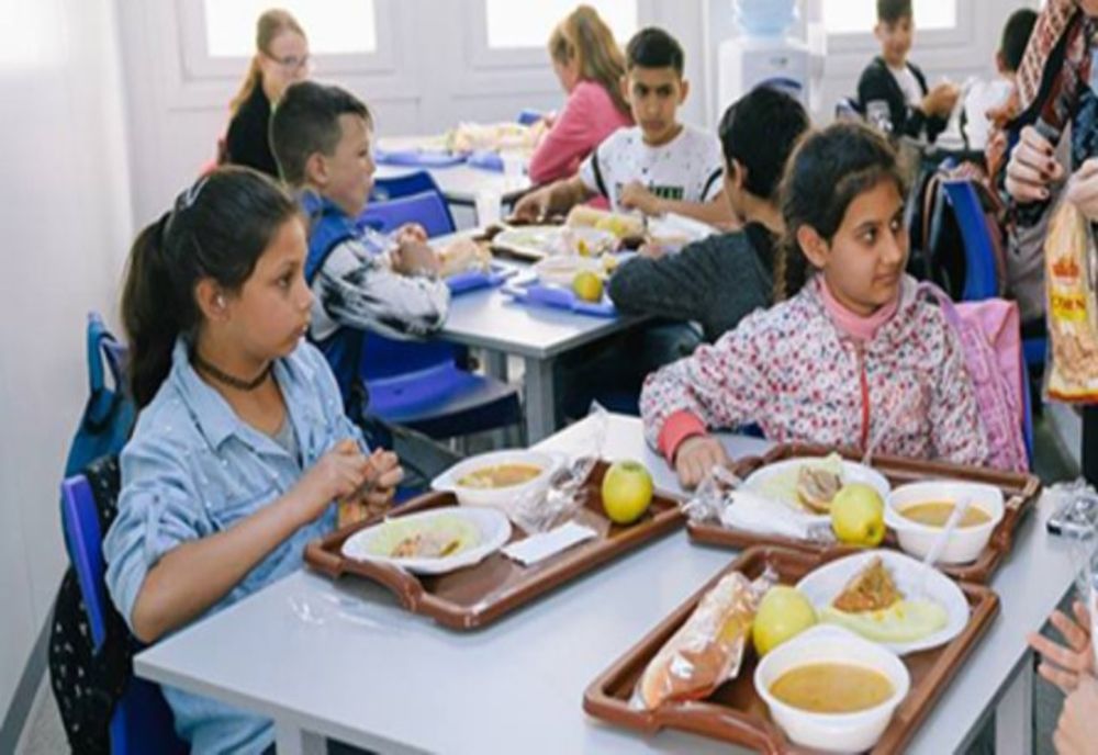 Opt școli din Dâmbovița, în Programul ”Masă caldă”