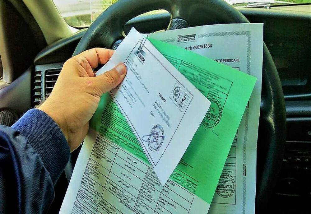 Țigările și asigurările auto vor costa mai mult din 2023