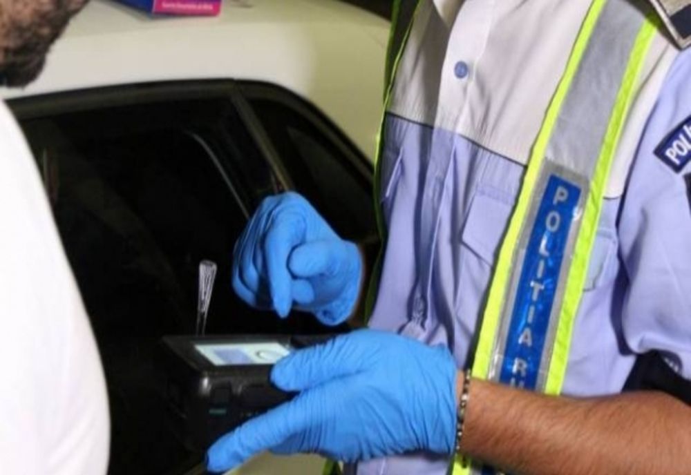 Dâmboviţa. Bărbat cercetat de polițiști pentru conducerea unui vehicul sub influența unor substanțe psihoactive