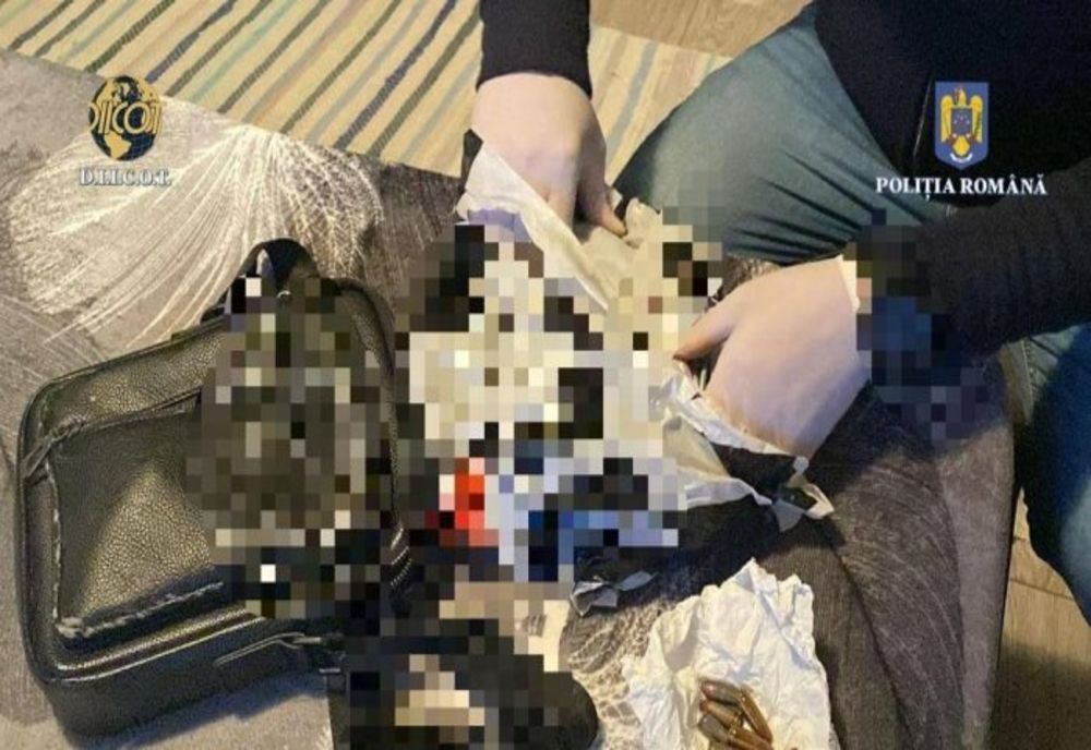 Percheziții DIICOT în Dâmboviţa la traficanți de droguri care acționau în penitenciare