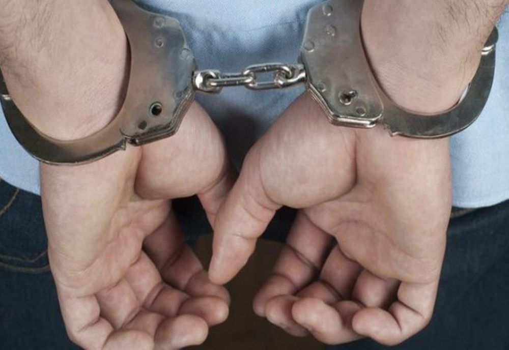 Tânăr din Ploieşti, reţinut la Târgovişte. Este bănuit că ar fi participat la şapte furturi