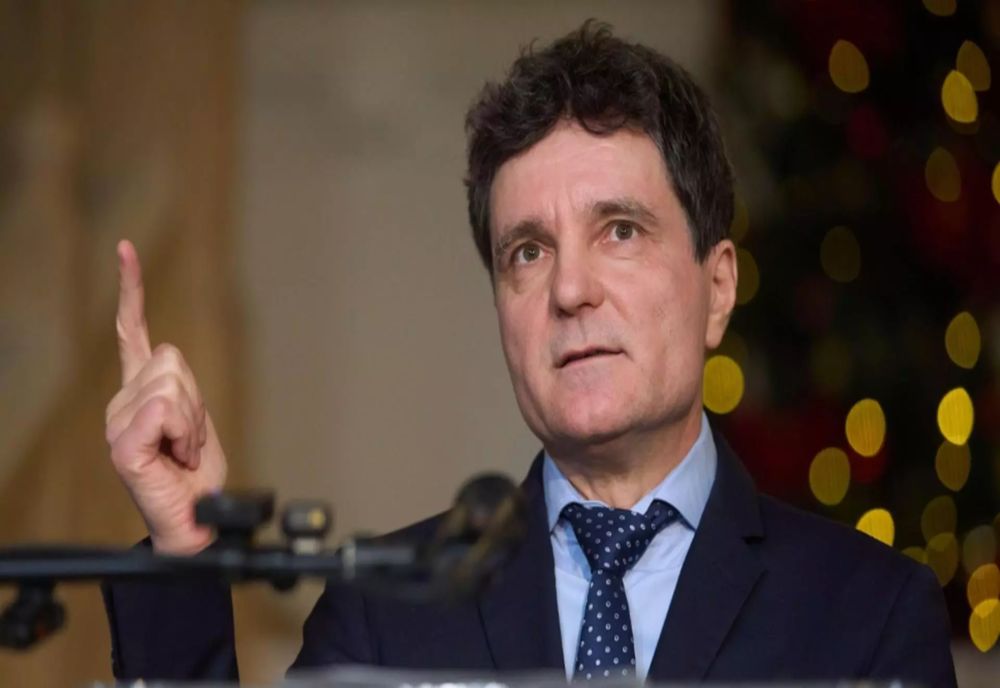 NICUȘOR DAN SE FACE CĂ NU ȘTIE NIMIC DESPRE SCANDALUL LEGAT DE DRAGOȘ ANASTASIU: LĂSAȚI-MĂ SĂ MĂ INFORMEZ!