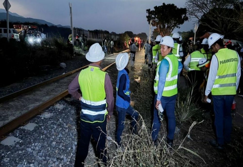 Accident feroviar în Mexic: 13 morți și aproape 100 de răniți