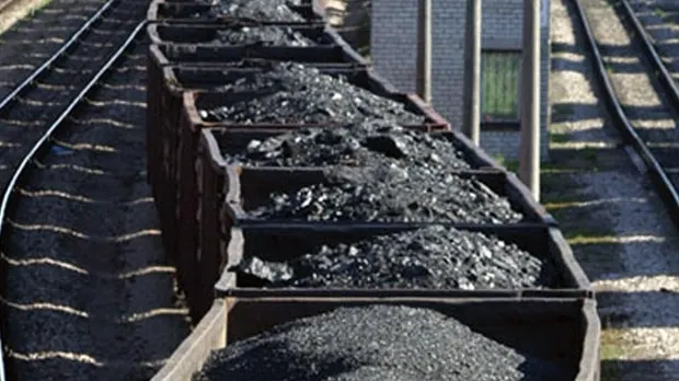 Centralele pe cărbune, închise la ordinul UE. Ipocrizia guvernului Bolojan-USR după starea de alertă