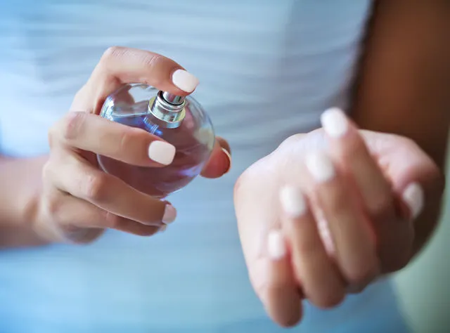 cum-recunosti-un-parfum-contrafacut