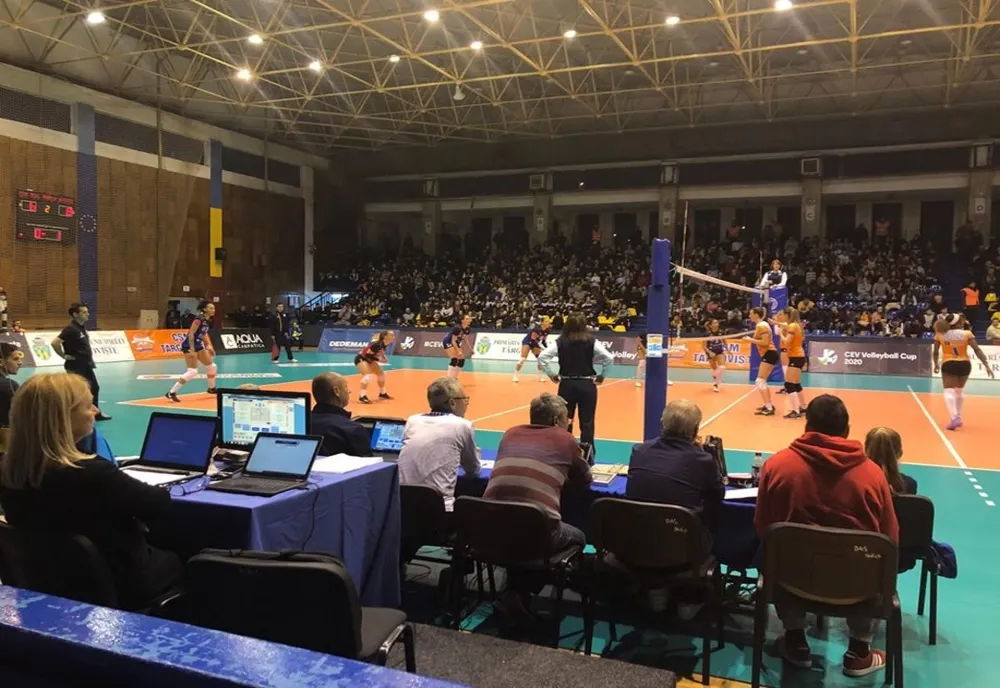 Meci dramatic la Târgoviște, în CEV Cup, la volei feminin