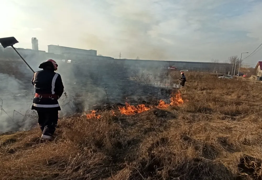 Dâmbovița. Trafic îngreunat pe Autostrada A1 din cauza unui incendiu