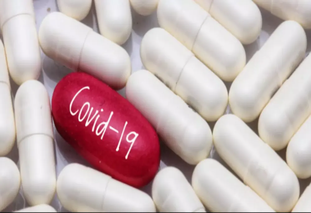 Ministrul Sănătăţii face demersuri pentru aducerea în România a unui nou antiviral împotriva COVID