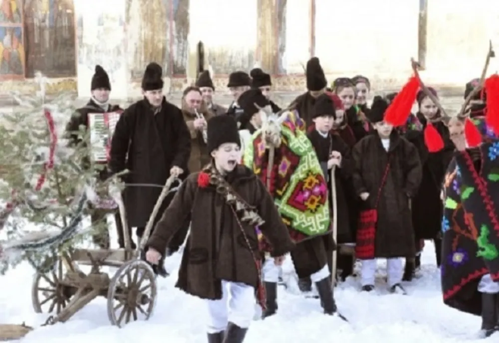 Adeverință care servește la mersul cu Plugușorul! O primărie din Dâmbovița a eliberat acest document