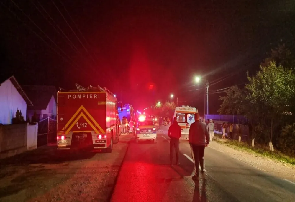 Dâmboviţa. Doi șoferi și un pasager, răniți în accidentul violent de pe DN72 A