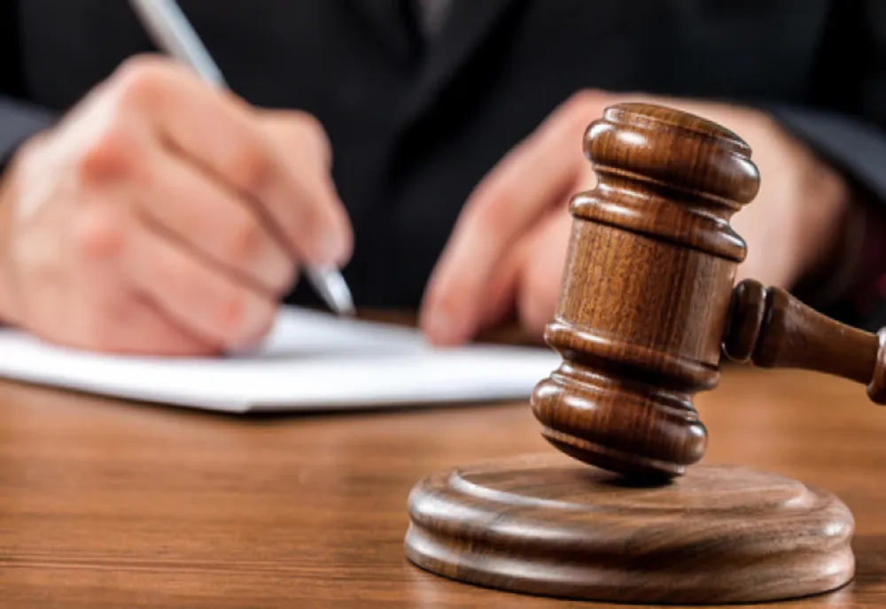 Dâmboviţa. Patru bărbați sunt sub control judiciar