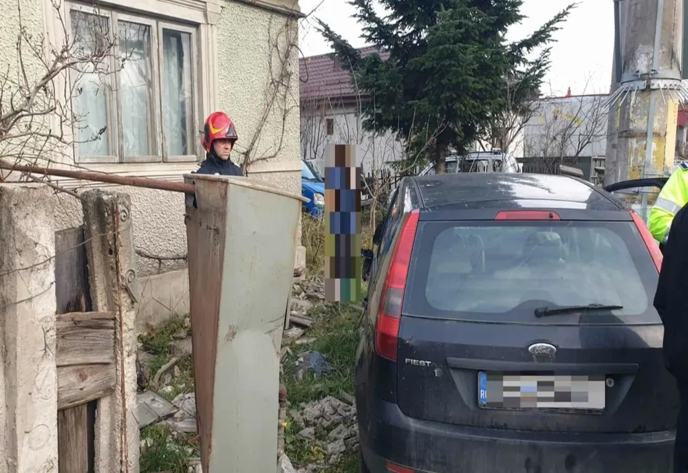 Branșament de gaze deteriorat în urma unui accident rutier în Dâmbovița