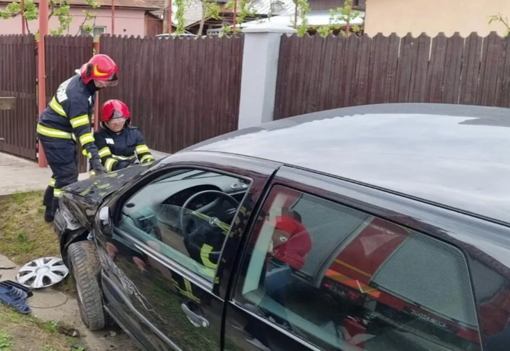 Dâmbovița! Accident grav în Lucieni. O persoană a ajuns de urgență la spital