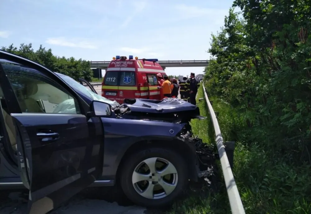 Dâmbovița. Accident teribil pe Autostrada A1, între un TIR și un autoturism! A fost solicitat elicopterul SMURD