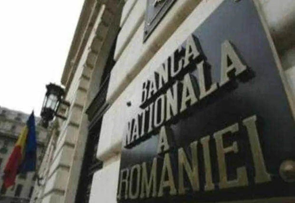 BNR: REZERVELE VALUTARE AU SCĂZUT LA 61,993 MILIARDE EURO, ÎN LUNA MARTIE