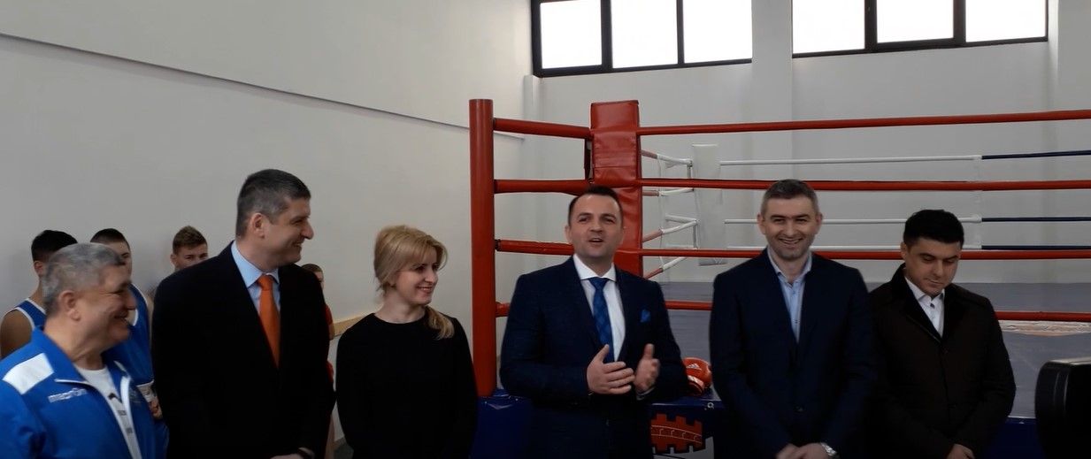 poza articol sala box