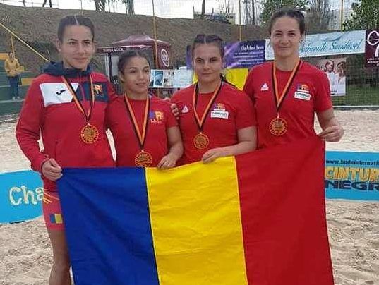 56563209_27 Georgiana Filip, cea mai titrată luptătoare a clubului nostru, a avut parte de un nou rezultat formidabil. După o evoluție perfectă, aceasta a cucerit medalia de aur, în limitele categoriei 60 de kilograme. În schimb, Diana Vlăsceanu nu s-