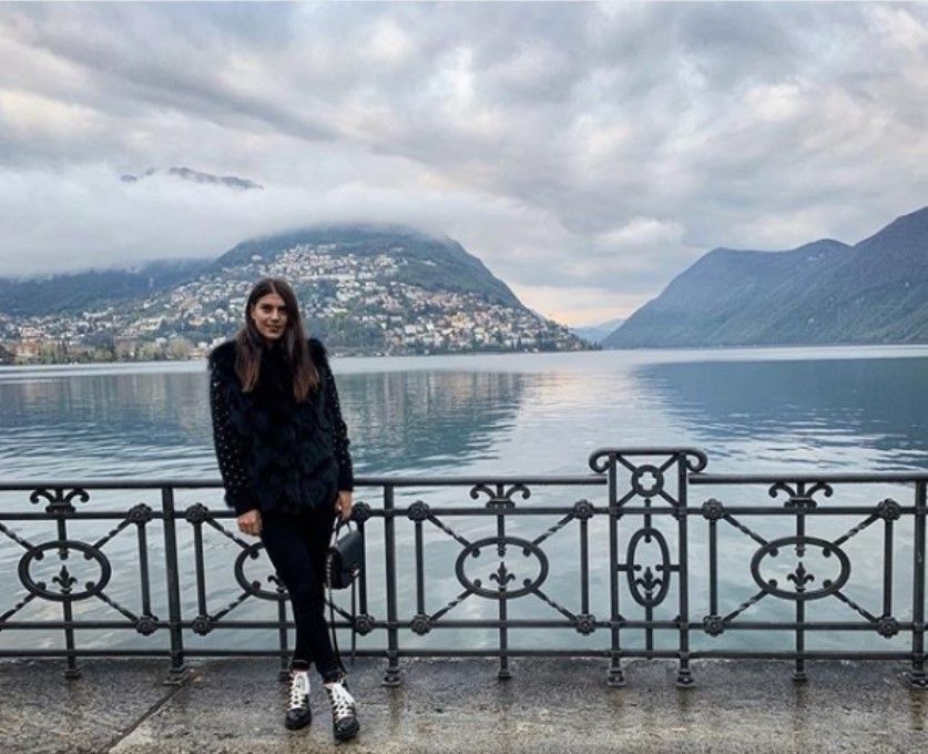 sorana poza instagram