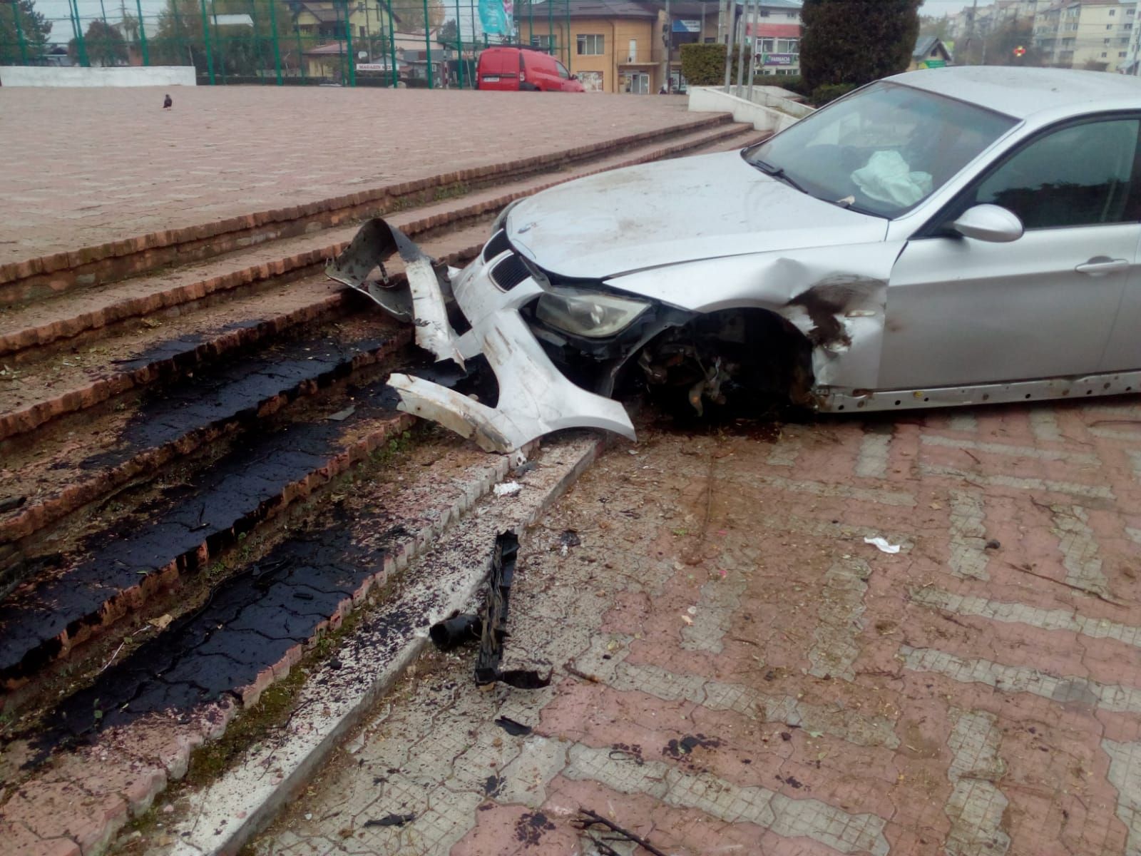 94cf4792-aeb0-4b07-a90b-9bf7f9905b85