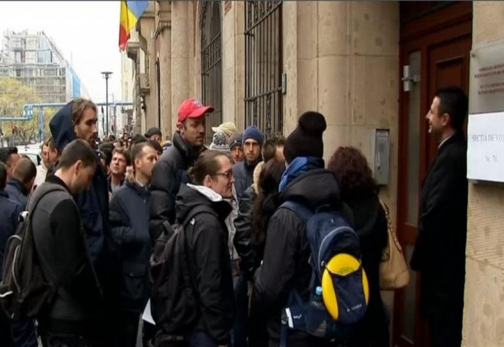  STS anunţă cât va dura votul în străinătate: scanarea CI - 15 secunde, introducerea manuală a CNP – 13 secunde 