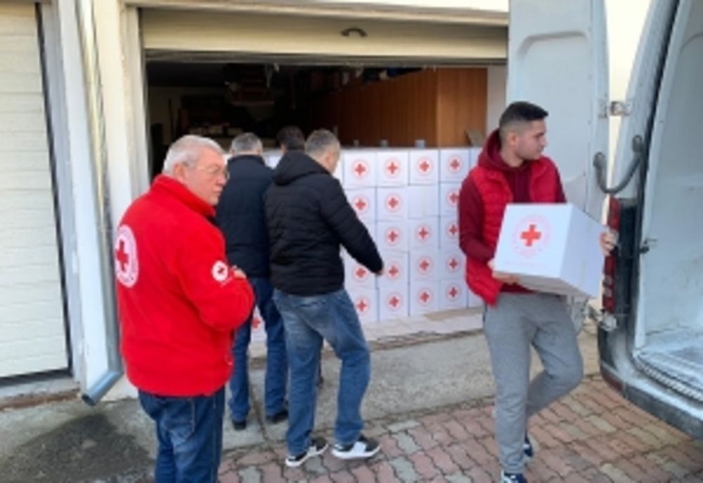 "Proiectul Moș Crăciun", la Crucea Roșie Dâmbovița