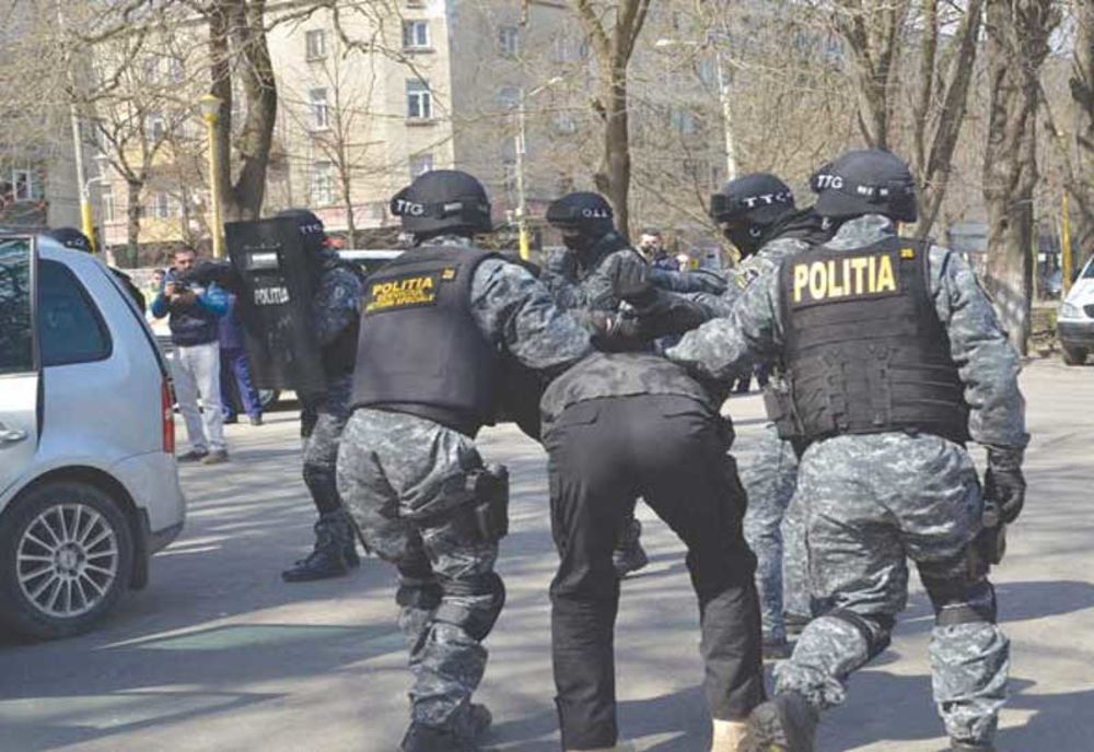 Bărbat reținut și încarcerat, pentru vânzare de droguri