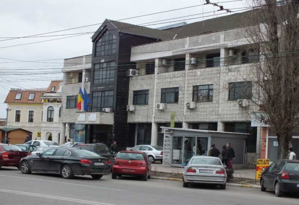 Polițist de la înmatriculări, din Dâmbovița, trimis în judecată pentru luare de mită, anunță DGA