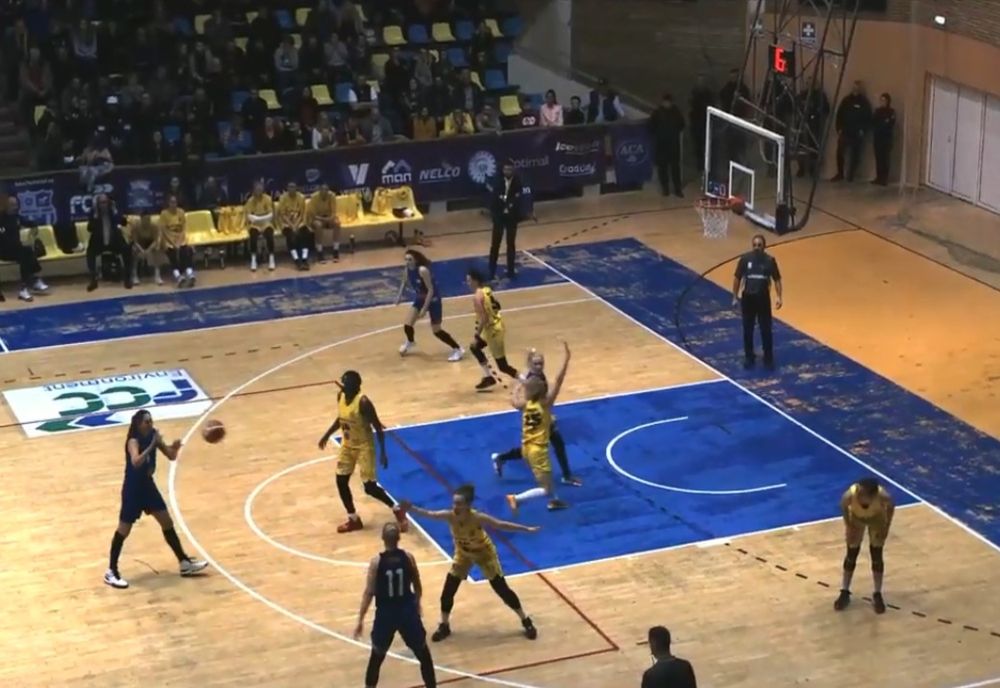 CSM Târgoviște a pierdut, la Arad, primul meci din grupa finală a campionatul de baschet feminin