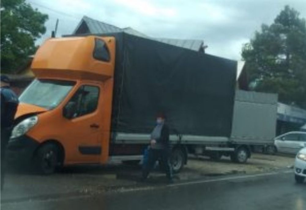 Coliziune auto pe DN 72. O persoană a ajuns la spital