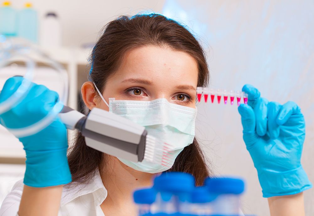 Coronavirusul a ajuns în centrul de la Țuicani adus de o femeie angajată pentru curățenie. 101 persoane testate și 16 cazuri confirmate